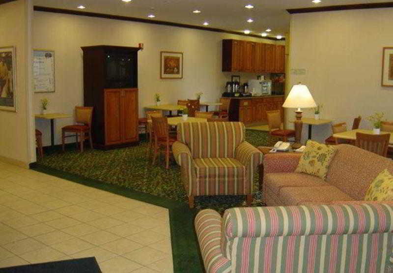 Hotel Fairfield Inn Muncie  | Muncie | Indiana | United States 16