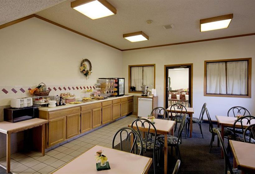 Hotel America S Best Value Inn & Suites Nevada  | Nevada | Missouri | United States 10
