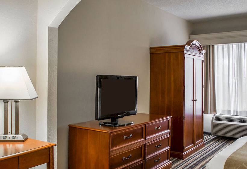 Hotel Comfort Suites Chesapeake  | Chesapeake | Virginia | United States 11