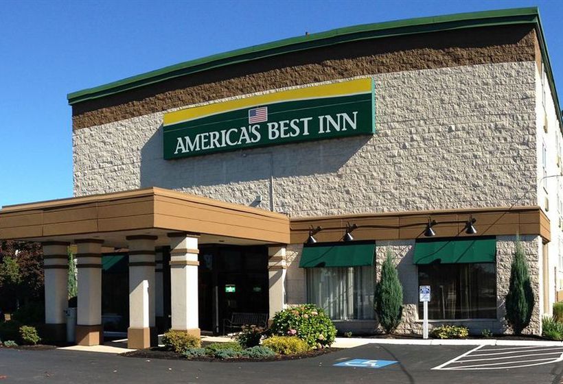 Hotel America's Best Inns & Suites‎ 
