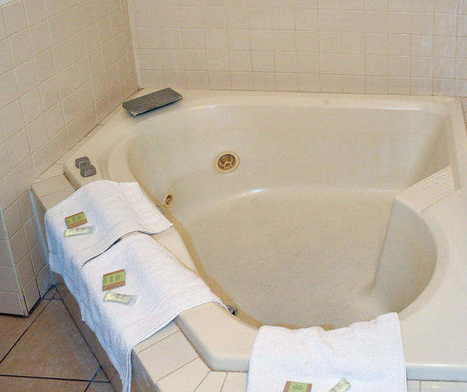 Hotel Super 8 Rockford  | Rockford | Illinois | United States 17