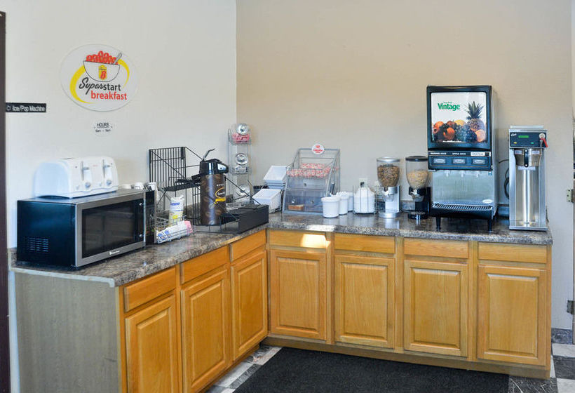 Hotel Super 8 Rockford  | Rockford | Illinois | United States 4