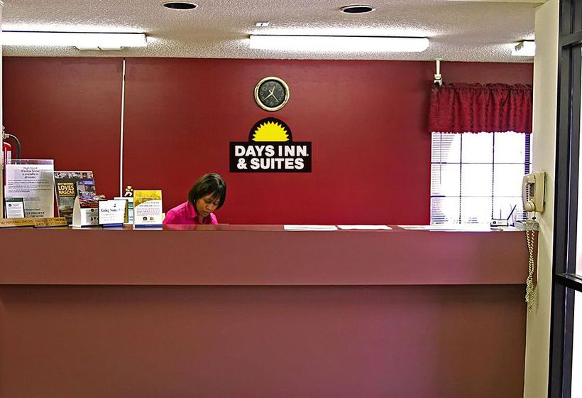 Hotel Days Inn & Suites Starkville  | Starkville | Mississippi | United States 6