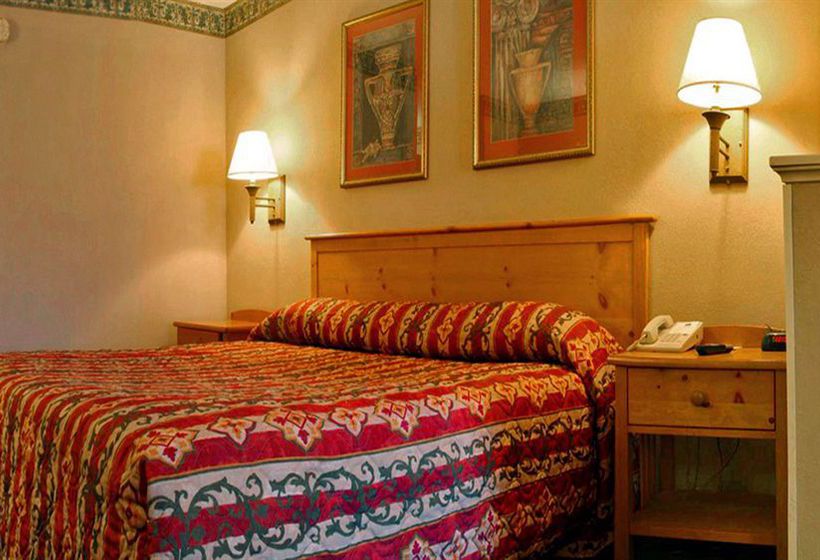 Hotel Days Inn & Suites Starkville  | Starkville | Mississippi | United States 9