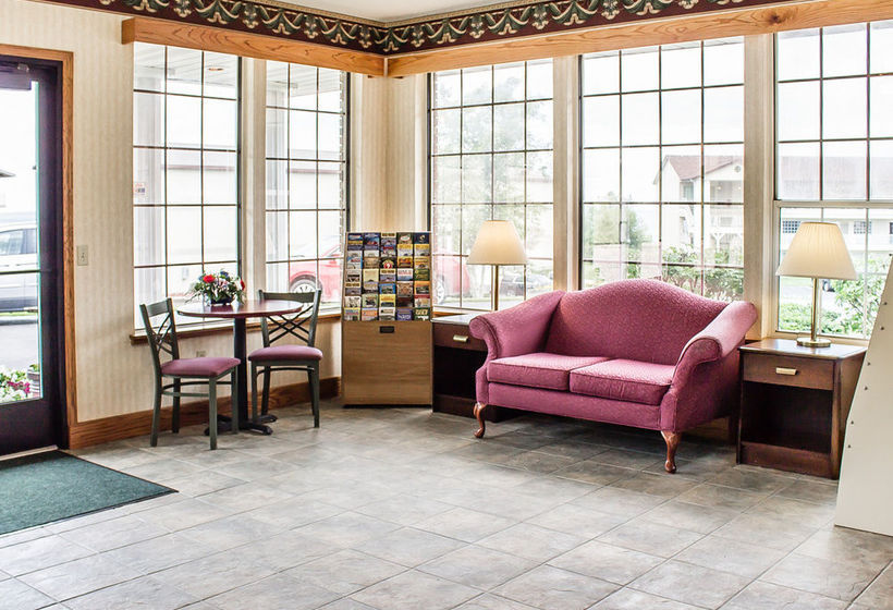 Hotel Quality Inn Lakefront  | St. Ignace | Michigan | United States 11