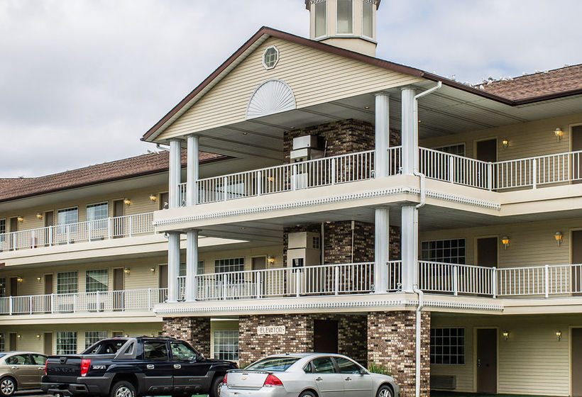 Hotel Quality Inn Lakefront  | St. Ignace | Michigan | United States 2