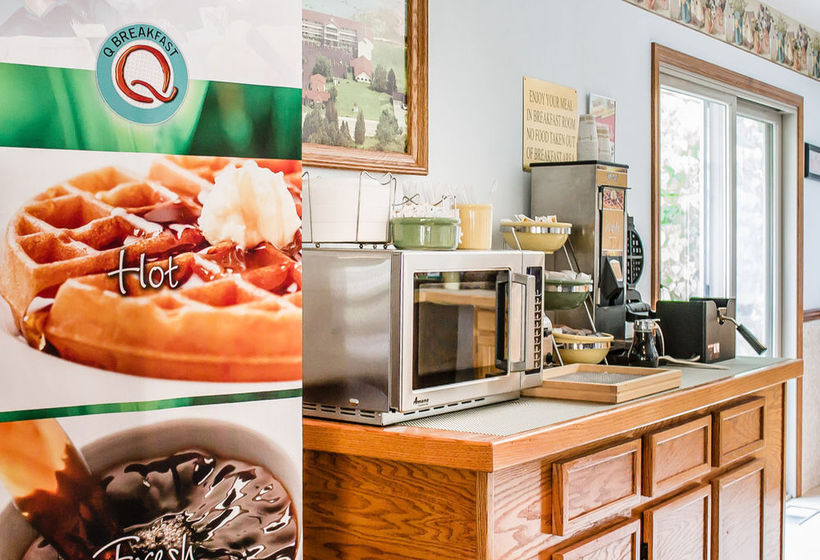 Hotel Quality Inn Lakefront  | St. Ignace | Michigan | United States 3