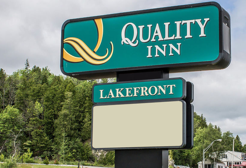 Hotel Quality Inn Lakefront  | St. Ignace | Michigan | United States 4
