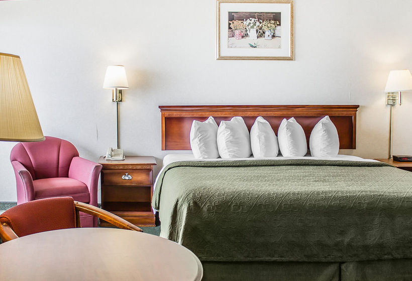 Hotel Quality Inn Lakefront  | St. Ignace | Michigan | United States 9