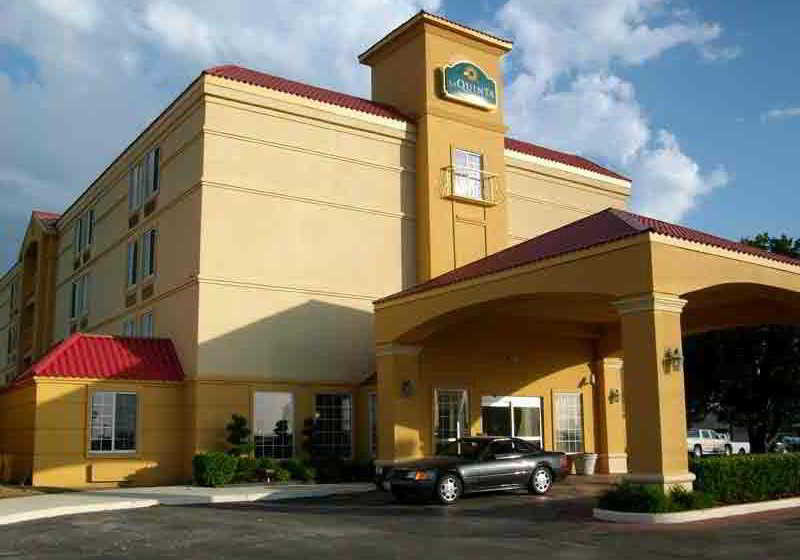 Hotel La Quinta Inn & Suites Tulsa Central  | Tulsa | Oklahoma | United States 10