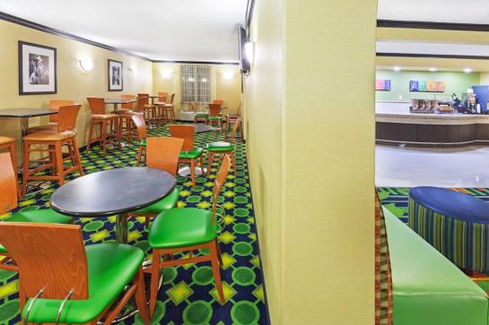 Hotel La Quinta Inn & Suites Tulsa Central  | Tulsa | Oklahoma | United States 11