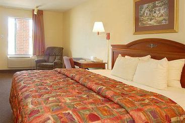 Magnuson Hotel Waco  | Waco | Texas | United States 4