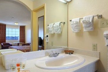 Hotel Super 8 Waco Mall Area  | Waco | Texas | United States 5