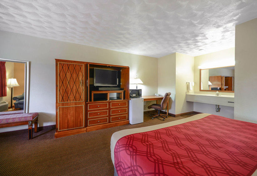 Hotel Econo Lodge Inn & Suites  | Carbondale | Illinois | United States 15