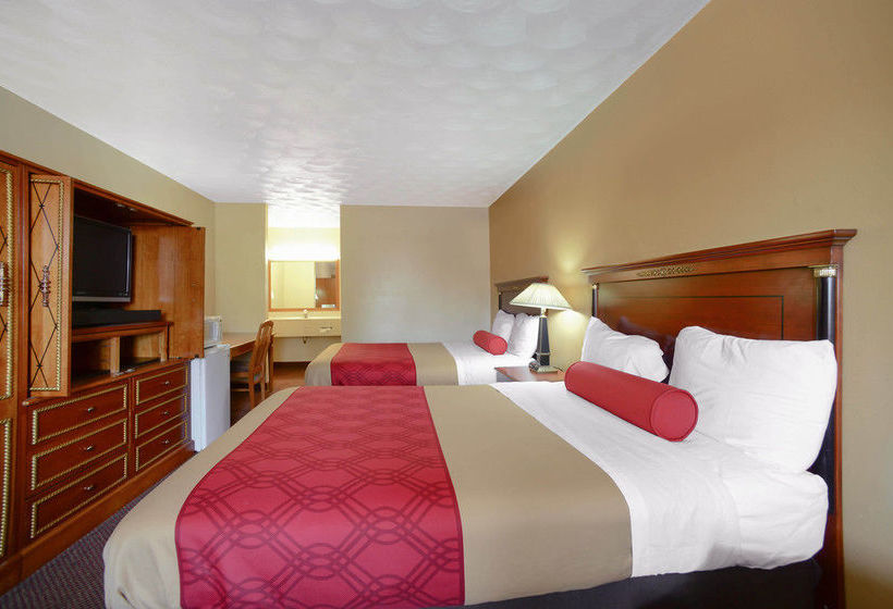 Hotel Econo Lodge Inn & Suites  | Carbondale | Illinois | United States 16