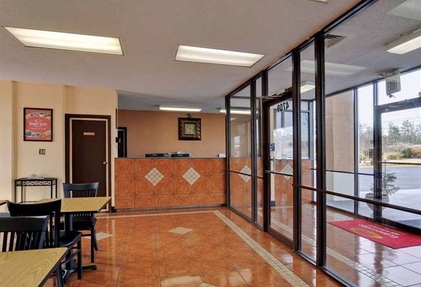 Hotel Econo Lodge Inn & Suites   | Macon | Georgia | United States 3