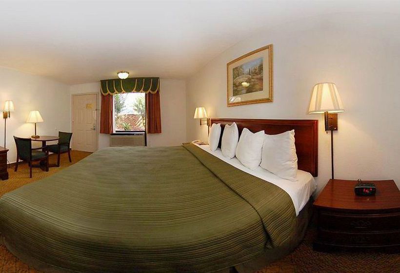 Hotel Quality Inn Harbison Area  Columbia