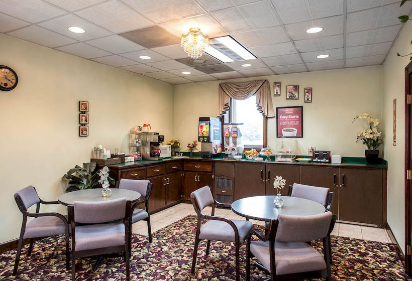 Hotel Econo Lodge & Conference Center  Columbia