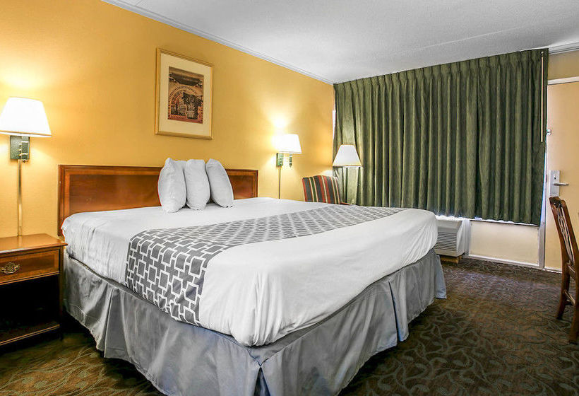 Hotel Econo Lodge & Conference Center   | Columbia | South Carolina | United States 12
