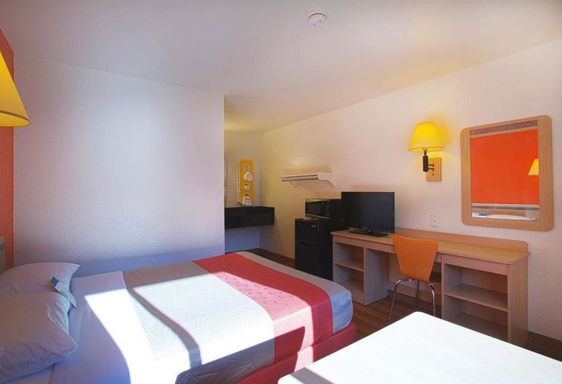 Motel 6 Charleston North  | North Charleston | South Carolina | United States 11