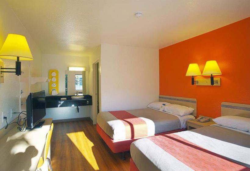 Motel 6 Charleston North  | North Charleston | South Carolina | United States 14