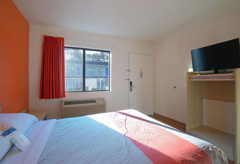 Motel 6 Charleston North  | North Charleston | South Carolina | United States 16