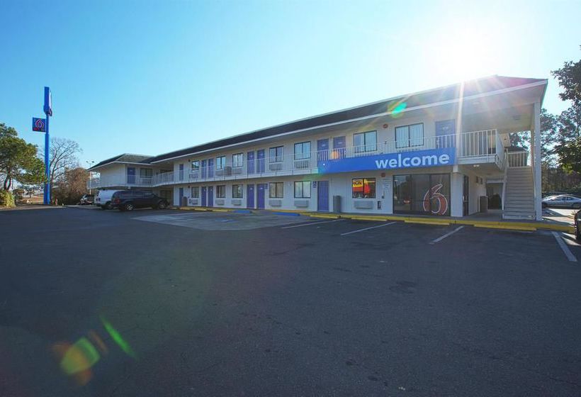 Motel 6 Charleston North  | North Charleston | South Carolina | United States 20