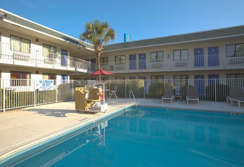 Motel 6 Charleston North  | North Charleston | South Carolina | United States 4