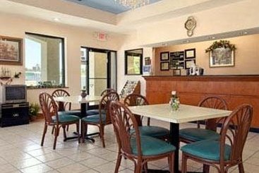 Motel Super 8 Walterboro