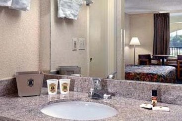 Motel Super 8 Walterboro  | Walterboro | South Carolina | United States 4