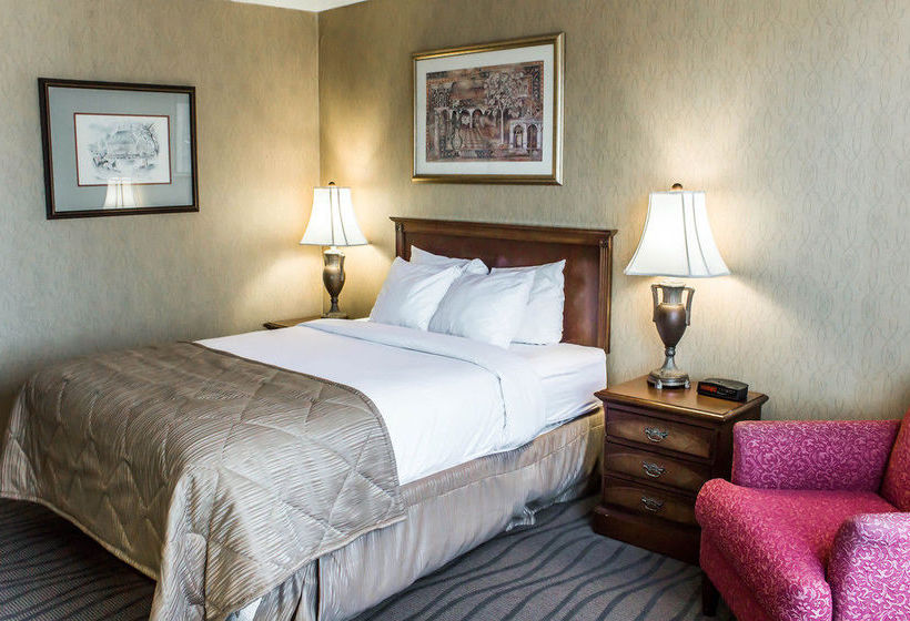Clarion Greensboro Airport Hotel  | Greensboro | North Carolina | United States 19