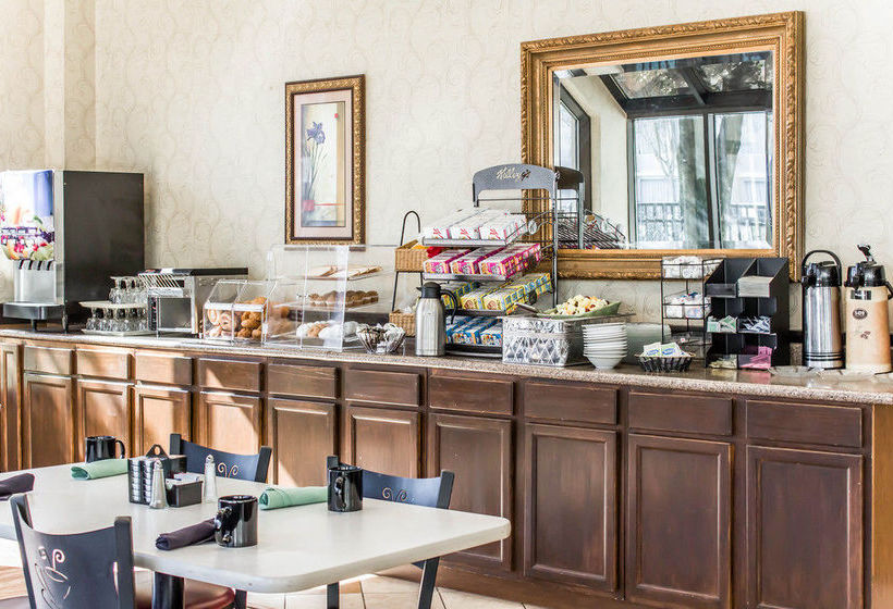 Clarion Greensboro Airport Hotel  | Greensboro | North Carolina | United States 4