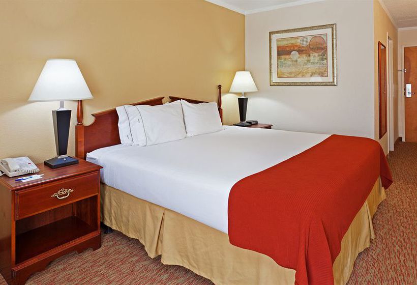 Hotel Holiday Inn Express Greensboro-(I-40 @ Wendover)  | Greensboro | North Carolina | United States 13