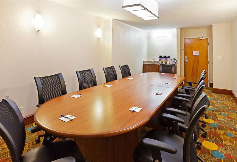 Hotel Holiday Inn Express Greensboro-(I-40 @ Wendover)  | Greensboro | North Carolina | United States 4