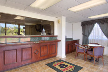 Hotel Super 8 Greensboro  | Greensboro | North Carolina | United States 2