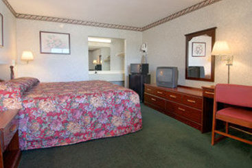 Hotel Super 8 Greensboro  | Greensboro | North Carolina | United States 3