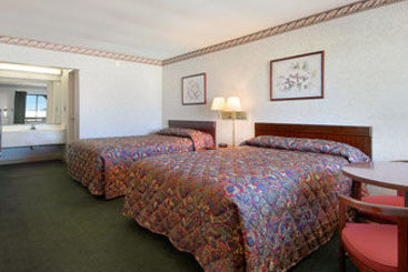 Hotel Super 8 Greensboro  | Greensboro | North Carolina | United States 4