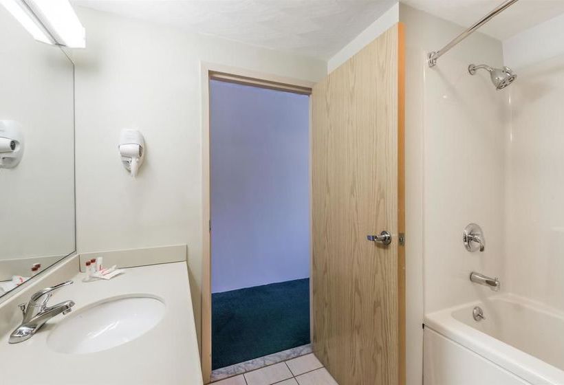 Hotel Ramada Middletown  | Middletown | Rhode Island | United States 8