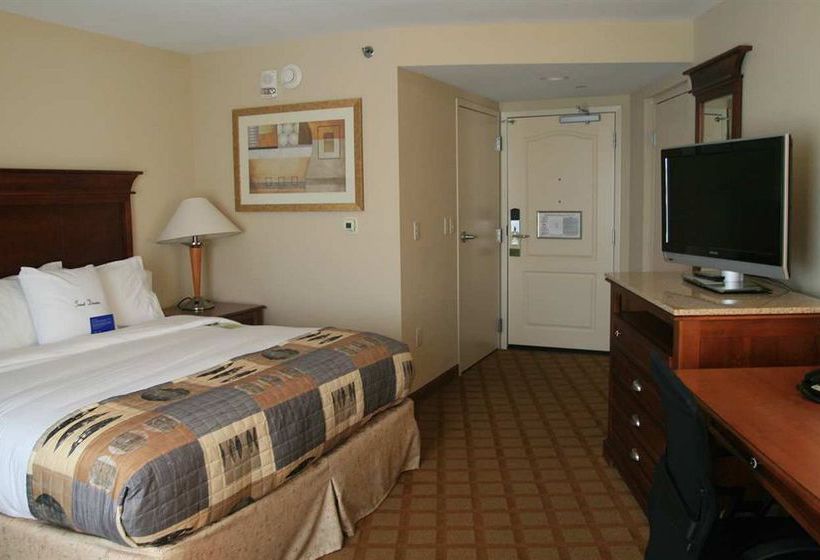 DoubleTree by Hilton Hotel Jefferson City  | Jefferson City | Missouri | United States 16