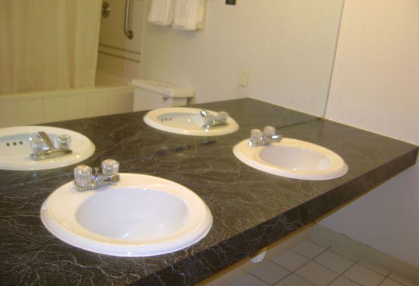 Hotel International Inn  | Hyannis | Massachusetts | United States 8