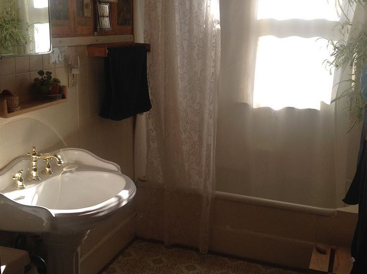 Hotel A Bed & Breakfast in Cambridge  | Cambridge | Massachusetts | United States 8