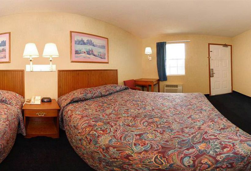 Hotel Econo Lodge Inn & Suites Lake of the Ozarks  | Osage Beach | Missouri | United States 2