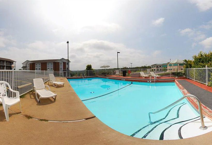 Hotel Econo Lodge Inn & Suites Lake of the Ozarks  | Osage Beach | Missouri | United States 4