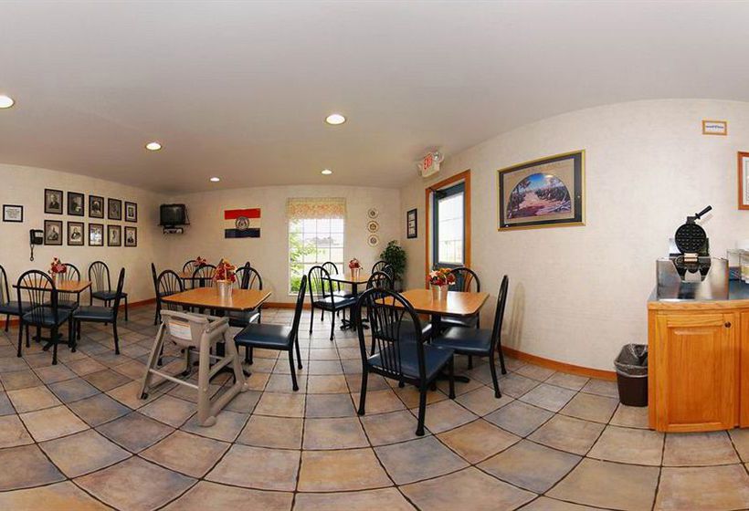 Hotel Econo Lodge Inn & Suites Lake of the Ozarks  | Osage Beach | Missouri | United States 5