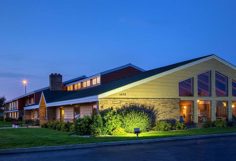 Hotel AmericInn  | Worthington | Minnesota | United States 12