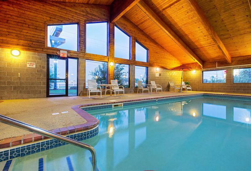 Hotel AmericInn Lodge & Suites Blue Earth 