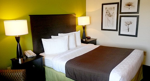 Hotel AmericInn Oshkosh Wisconsin