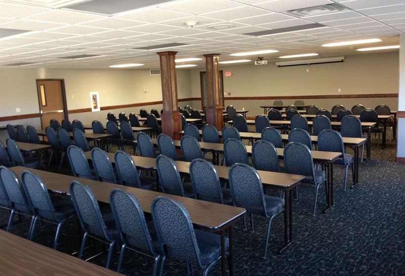 Hotel AmericInn Dickinson