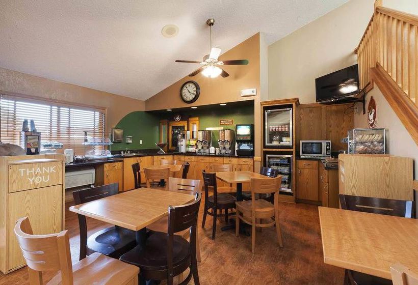 Hotel AmericInn  | Dickinson | North Dakota | United States 10