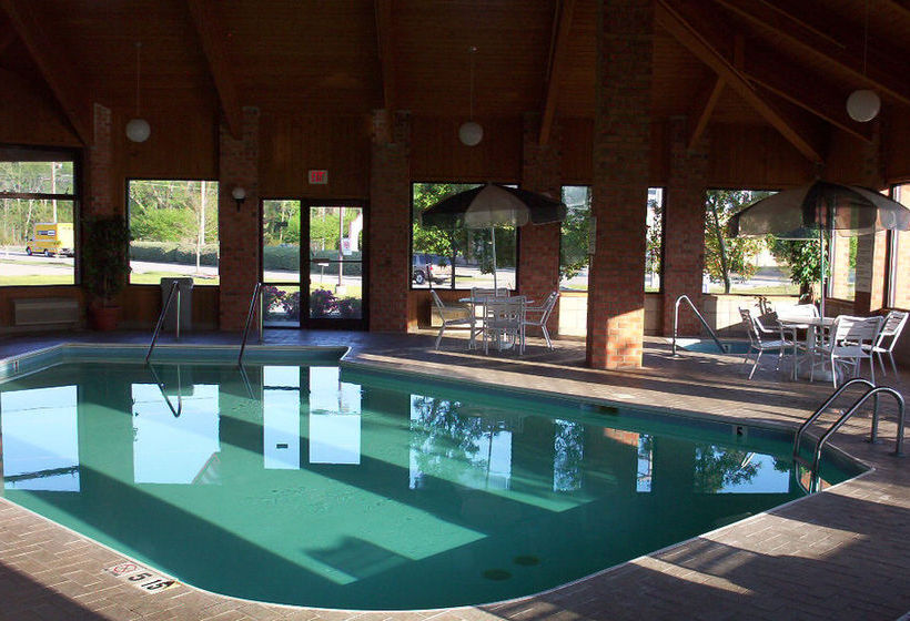 Hotel Baymont Inn & Suites Tupelo  | Tupelo | Mississippi | United States 1